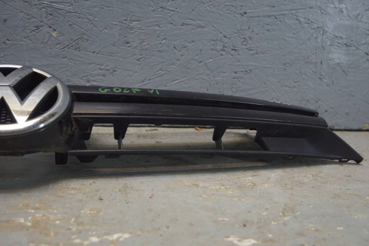 VW GOLF VI GRILLE CALANDRE (G317)