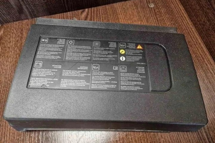 SUPPORT BATTERIE OPEL VIVARO COMBI 244465670R 1.6L DIESEL 85KW 2015