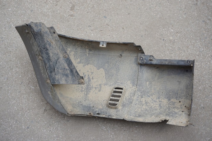 NISSAN PATROL PARE-CHOCS REVÊTEMENT KIEL GAUCHE AVANT GR Y61 97-04R