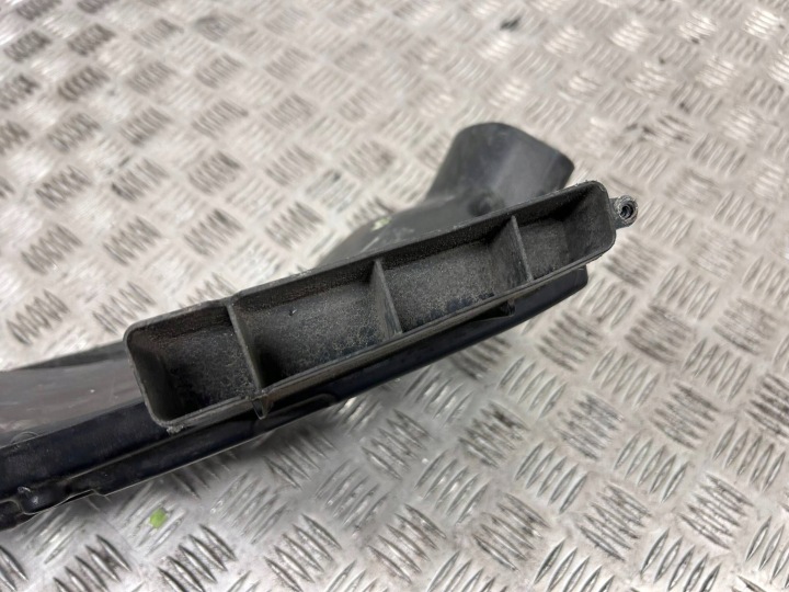 TUYAU ADMISSION BMW X1 E84 7798772