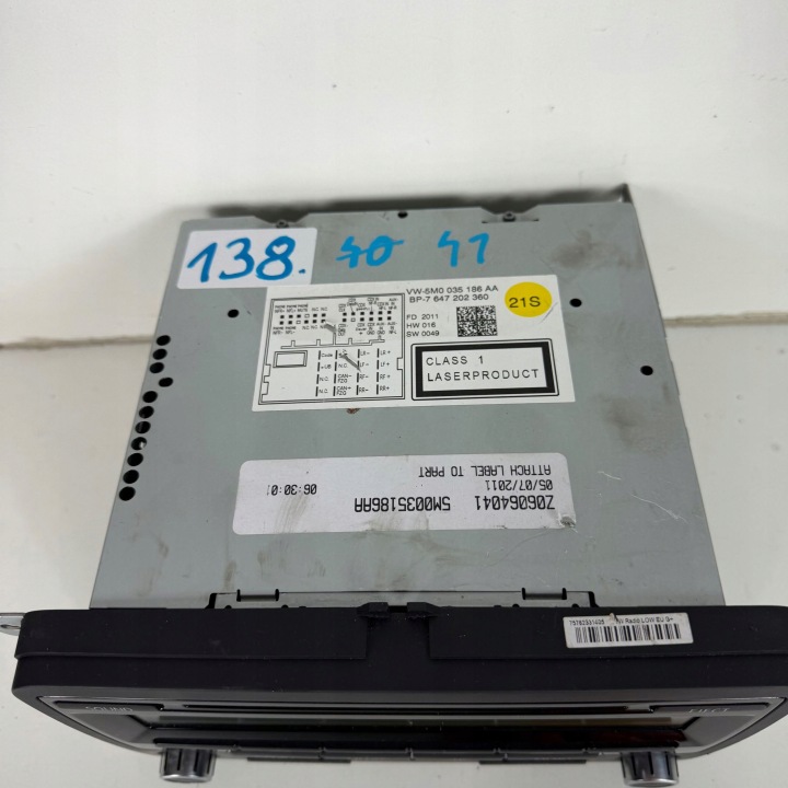 RADIO D'USINE LECTEUR CD VOLKSWAGEN GOLF V PLUS POLO V OE 5M0035186AA