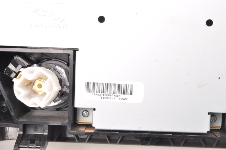 JAGUAR XJ X351 PANNEAU COMMUTATEUR CLIMATISATION AW93-18D687-DE