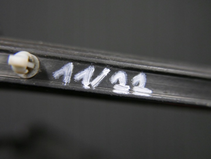 BMW F45 F46 JOINT D'ÉTANCHÉITÉ PORTES GAUCHE DROIT AVANT 7298833