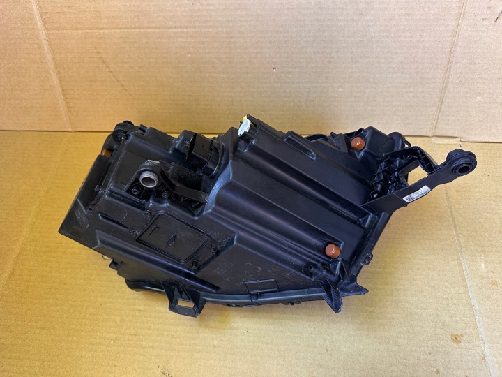 SKODA KAMIQ PHARE GAUCHE AVANT LED 19-23 658941015 PIEKNY ÉTAT