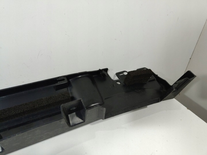 LAND ROVER DEFENDER L663 21- MOULURE SEUIL CÔTÉ GAUCHE SEUIL