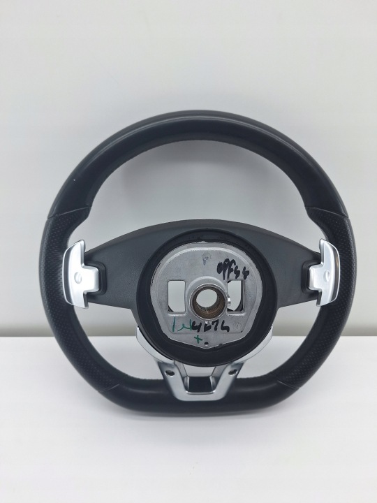 MERCEDES E-KLASA W213 W205 AMG VOLANT MULTIFONCTION PALETTES A0004606600