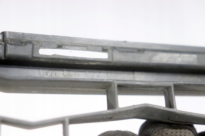 GRILLE CENTRALE PARE-CHOCS AVANT AVANT SKODA KAROK KAROQ 57A853677D IT-534