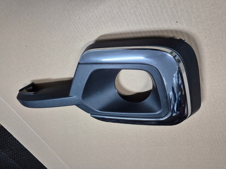 RENAULT ALASKAN GRILLE PARE-CHOCS AVANT AVANT DROITE