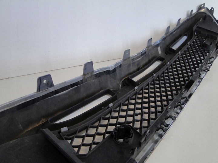 MERCEDES GLA X156 156 LIFT REVÊTEMENT PARE-CHOCS AVANT