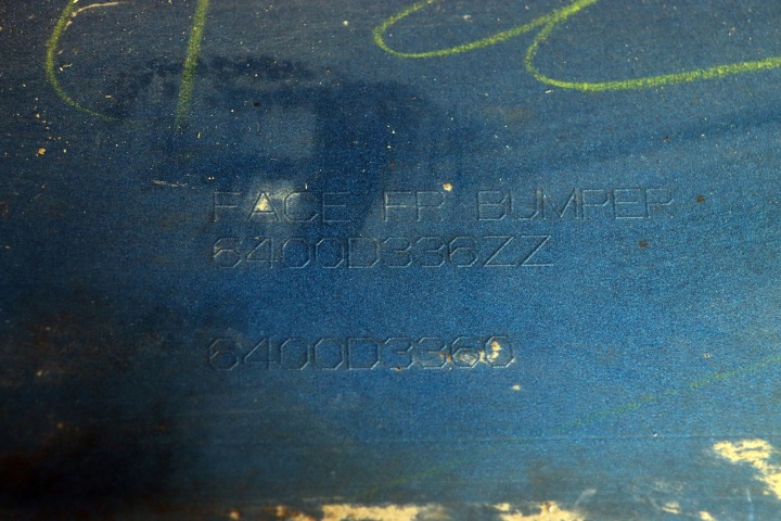 MITSUBISHI SPACE STAR II PARE-CHOCS AVANT AVANT 6400D336ZZ J-5184