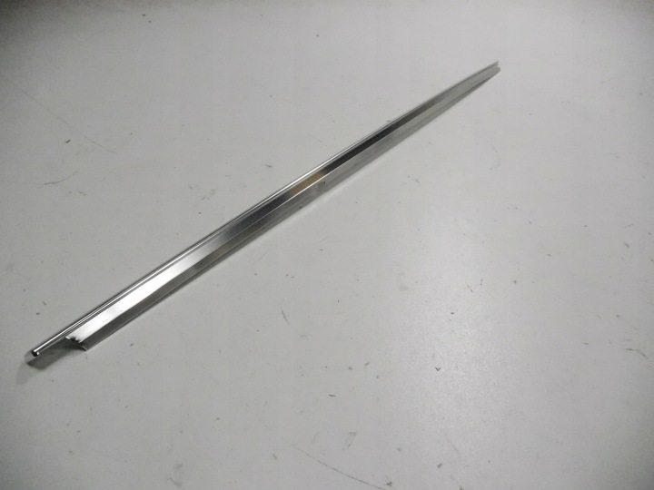 MOULURE PORTES GAUCHE ARRIÈRE SKODA SUPERB II OE 3T5839644