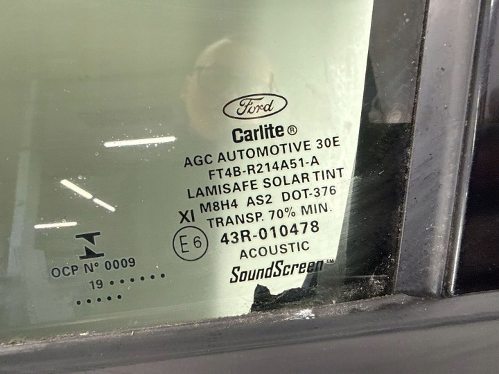 PORTES AVANT GAUCHE CÔTÉ FORD EDGE II FT4Z5820125B