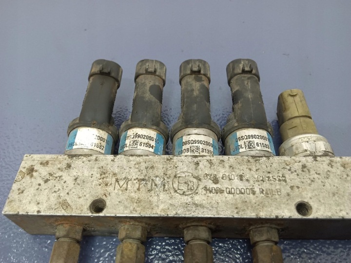 MOULURE ALIMENTAIRE GAZ LPG INJECTEURS 4 PCS 09SQ99020001G
