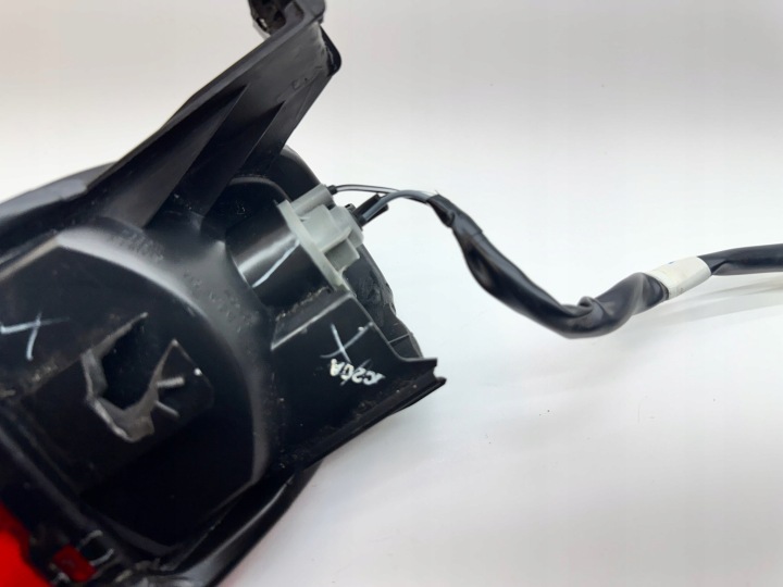 PHARE LANTERNE ARRIÈRE ARRIÈRE PIED SUZUKI GSXS GSXR 125 20R