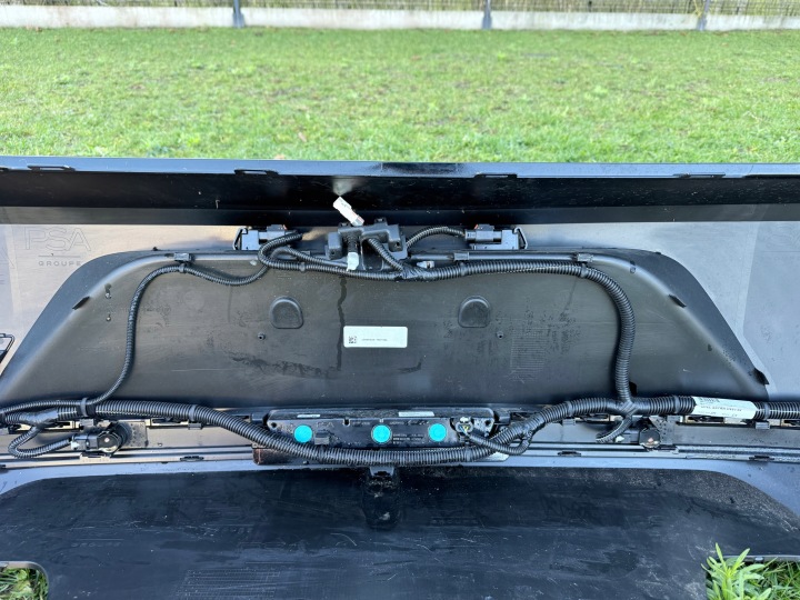 PARE-CHOCS OPEL ASTRA 6 VI GAUCHE HAYON 2022-2026 ARRIÈRE ARRIÈRE 4XPDC 9839976380