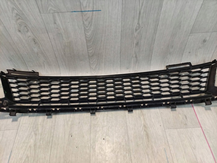 VW GOLF VII 7 GTI CENTRALE PARE-CHOCS AVANT 5G0853677AA