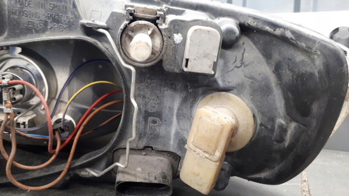 6K1941032A PROJECTEUR DROIT SEAT IBIZA II LIFT