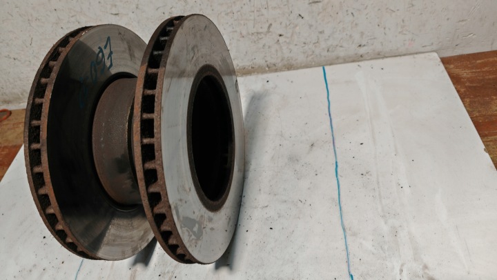 DISQUES AVANT BMW 5 E60 E61 LIFT N53 N52 324MM