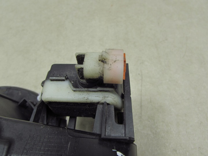 OPEL ASTRA J IV 09-15 CLAPET GOULOTTE DE REMPLISSAGE CARBURANTS Z20R 13281392