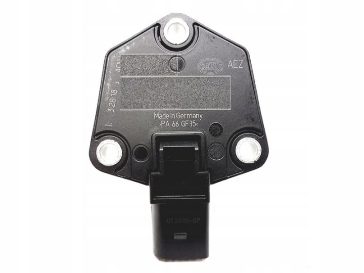 HELLA CAPTEUR NIVEAU HUILES VW GOLF 1,4TSI 13-