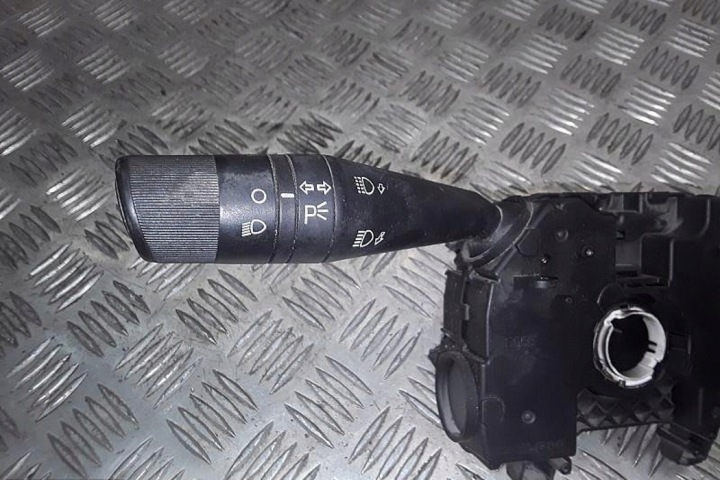 DZWIGNIA/PRZELACZNIK CLIGNOTANTS ESSUIE-GLACES FIAT DOBLO MPV (263_)