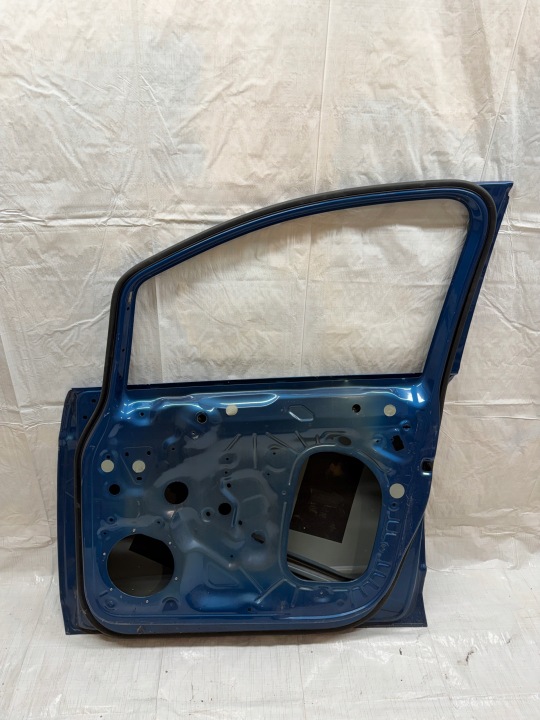 VW TOURAN III 5TA PORTES DROIT AVANT 5TA831312F