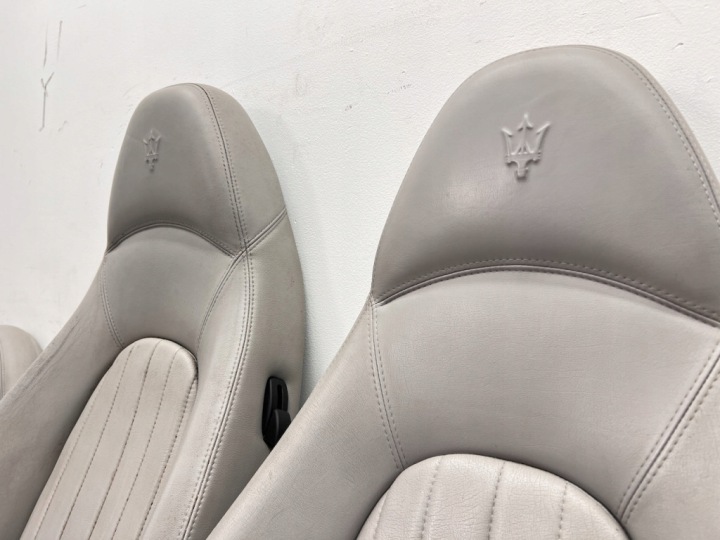 MASERATI GRANSPORT COUPÉ 4200 SIÈGES ENSEMBLE BANQUETTE ARRIÈRE INTÉRIEUR