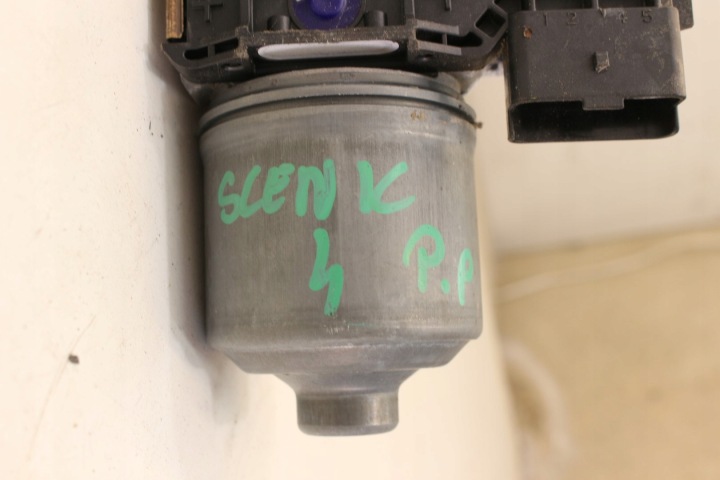 DROIT PETIT MOTEUR ESSUIE-GLACES AVANT 288157018R RENAULT SCENIC IV