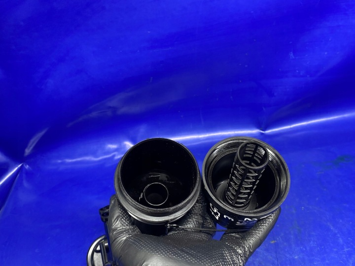 CHÂSSIS FILTRE HUILES AUDI A4 B7 B6 BWE 2.0 TFSI 06F115397F