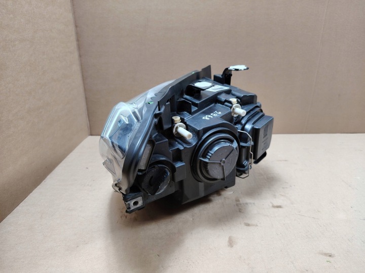 PROJECTEUR GAUCHE CÔTÉ BMW X1 E84 89093511
