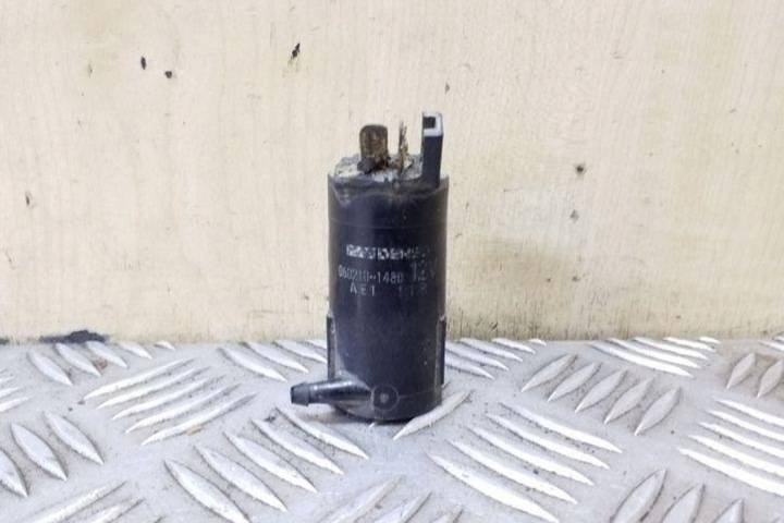 PETIT MOTEUR RÉSERVOIR LAVE-GLACES MITSUBISHI COLT IV (CA_A) 0602101480
