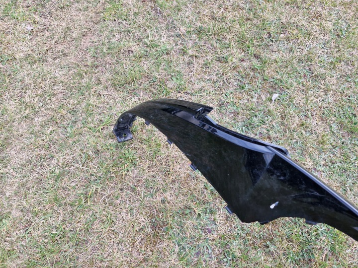VW ID7 SPOILER PARE-CHOCS AVANT EN BON ÉTAT