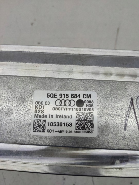 AUDI SEAT SKODA VW INWERTER CHARGEUR HAUTE TENSION 5QE915684CM