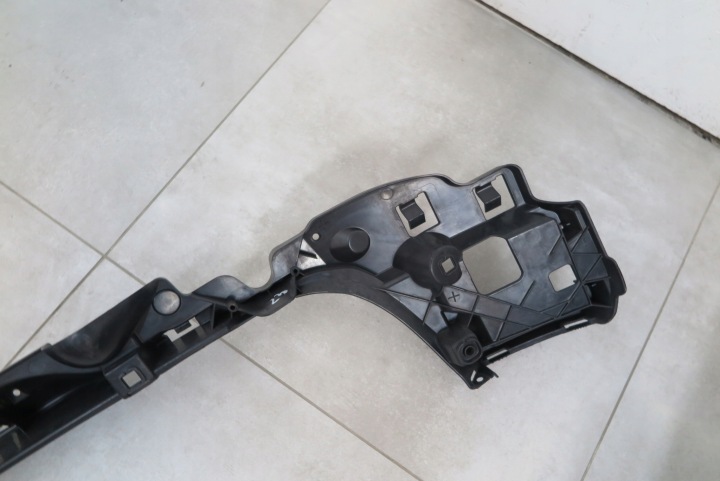 BMW 5 F11 GLISSIÈRE PARE-CHOCS CENTRAL ARRIÈRE 7207109