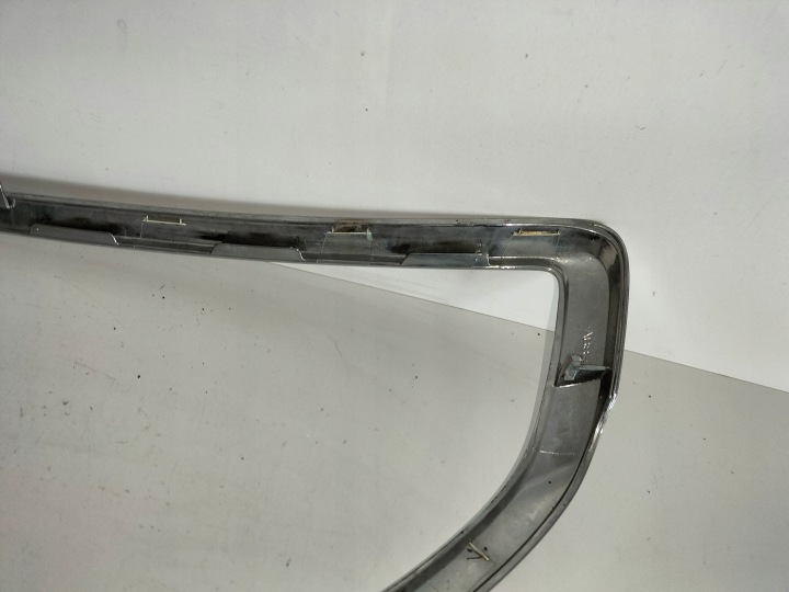 CHÂSSIS MOULURE CALANDRE GRILLE DE RADIATEUR AVANT PEUGEOT 208 I 12-15