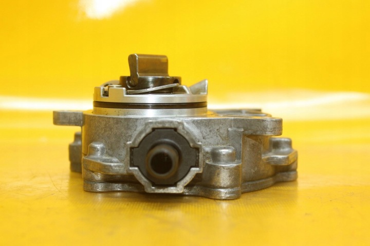 POMPE PRESSION VIDE AUDI A6 C6 3.2 FSI AUK 06E145100T