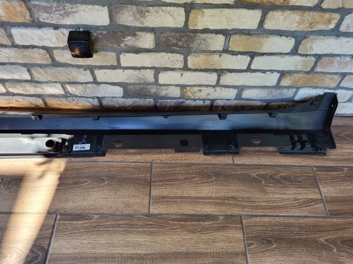 MOULURE SEUIL DROITE LEXUS ES VII 18- XZ10 75850-33170 NEUF ORIGINE