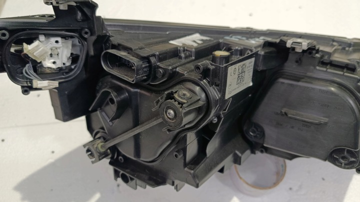 VW GOLF VIII PHARE AVANT AVANT GAUCHE IQ LIGHT MATRIX COMPLET LED 5H1941113C
