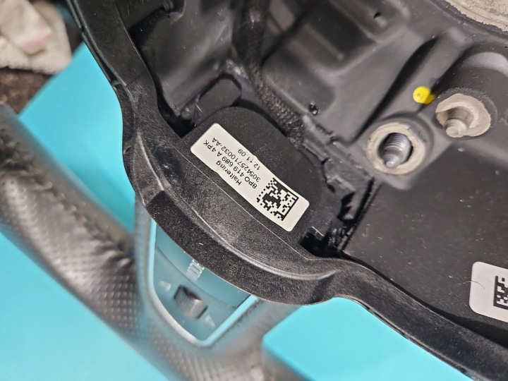 VOLANT AUDI A5 8T 8P0419689A 07-11