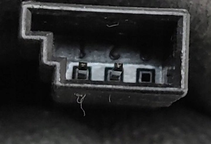 BMW 7 F01 F02 F03 F04 2011 TROISIÈME LANTERNE STOP
