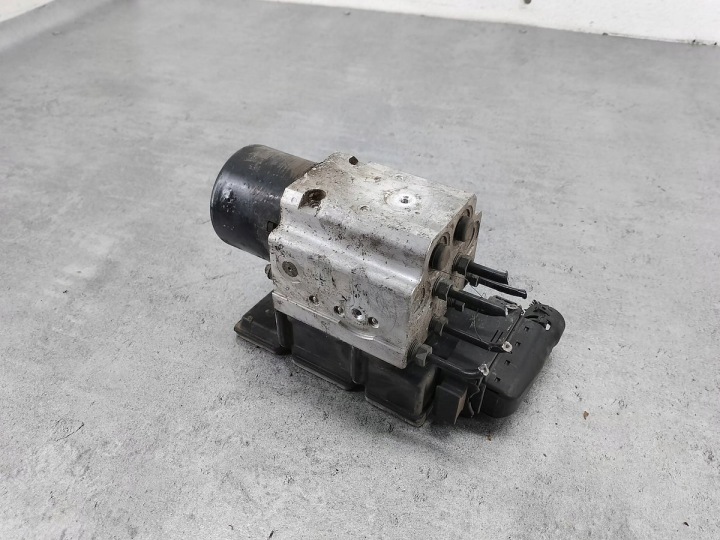 POMPE ABS FIAT CROMA II 54084739C 51753751 1.9 JTD TRW
