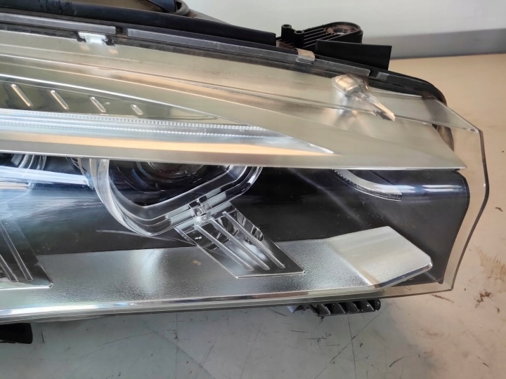 BMW X5 F15 PHARE DROIT AVANT 7290054 EUROPE