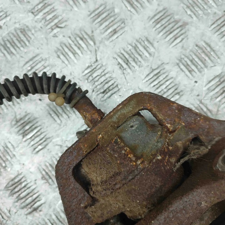 ÉTRIER DE FREIN DE FREIN ARRIÈRE GAUCHE PORSCHE 928 92835242501 32581518 4.5L 177KW