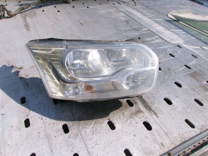 PHARE PROJECTEUR FORD TRANSIT MK8 DROITE ORIGINAL EUROPE EN BON ÉTAT BK31-13D0152-B