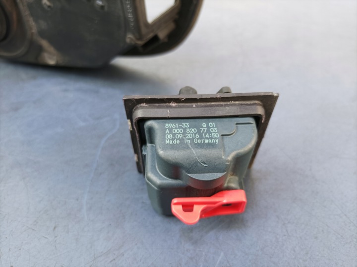MERCEDES C43 W205 CLAPET GOULOTTE DE REMPLISSAGE CARBURANTS 040