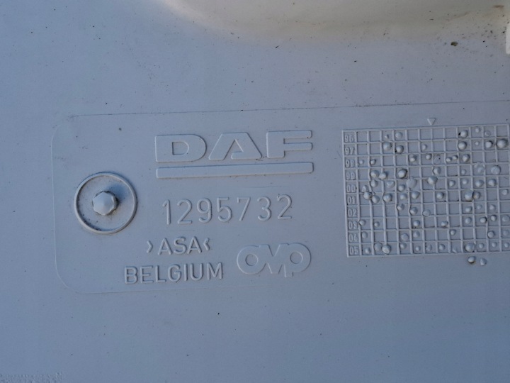 DAF XF 95 DEGRÉ INFÉRIEUR GAUCHE CHÂSSIS NICHE MARCHES ORIGINAL 1295732