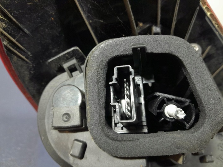 CITROEN C4 II 10- PHARE ARRIÈRE GAUCHE EXTÉRIEUR 9687312180