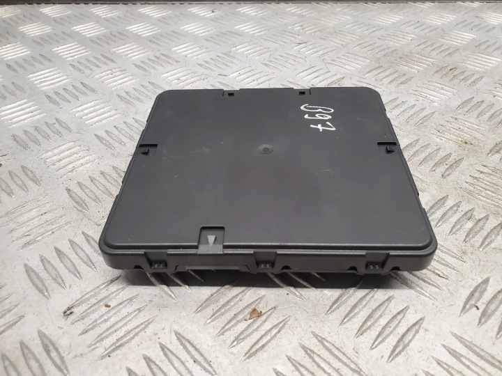 AUDI A4 S4 B9 8W0907064BC MODULES CONFORT