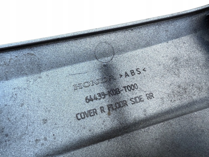 PRISE MOULURE LATÉRALE DROIT HONDA FORZA NSS 125 300 18-20R K0B