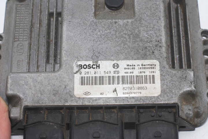CONTRÔLEUR ORDINATEUR MOTEUR RENAULT SCENIC II 1,9 DCI 8200310863 0281011549